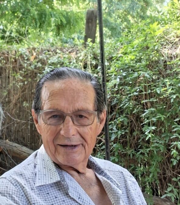 ROBERTO A. LÓPEZ