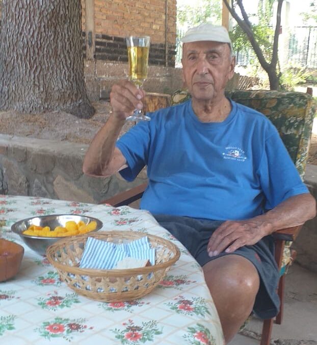 ARMANDO G. HOFFMANN