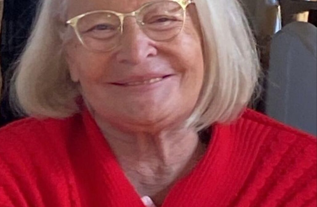 GLORIA MONDINO